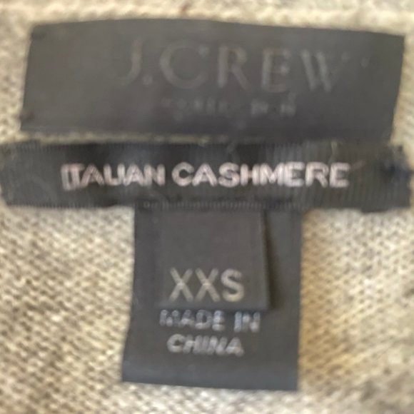 Incredibly soft J Crew XXS 100% cashmere gray cardigan - Picture 7 of 10